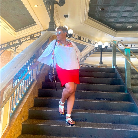 Meet your Posher, N - Picture 1 of 1